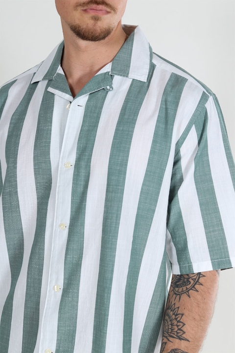 ONLY & SONS Tes Relax Slub Stripe SS Hemd Dark Forest