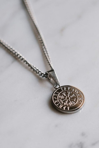 Minimal Vegvisir Halskette Sølvtonet